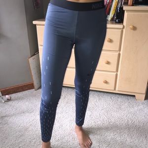 Nike Pro leggings